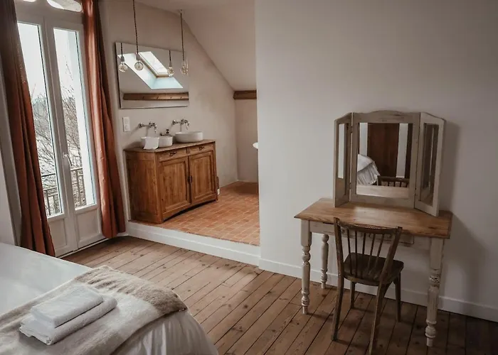 Maison En Bord De Dordogne