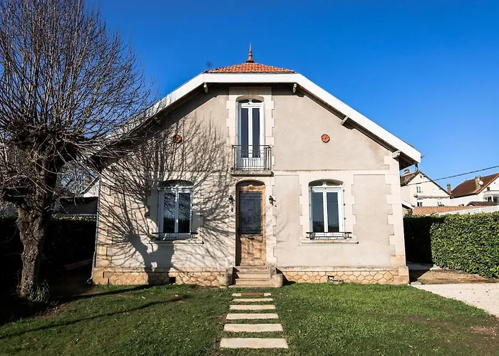 Dom wakacyjny Maison En Bord De Dordogne *